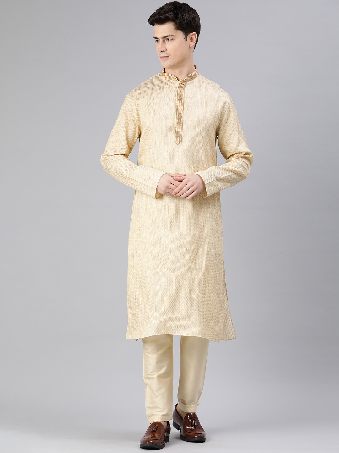 

Manthan Men Thread Work Kurta, Beige