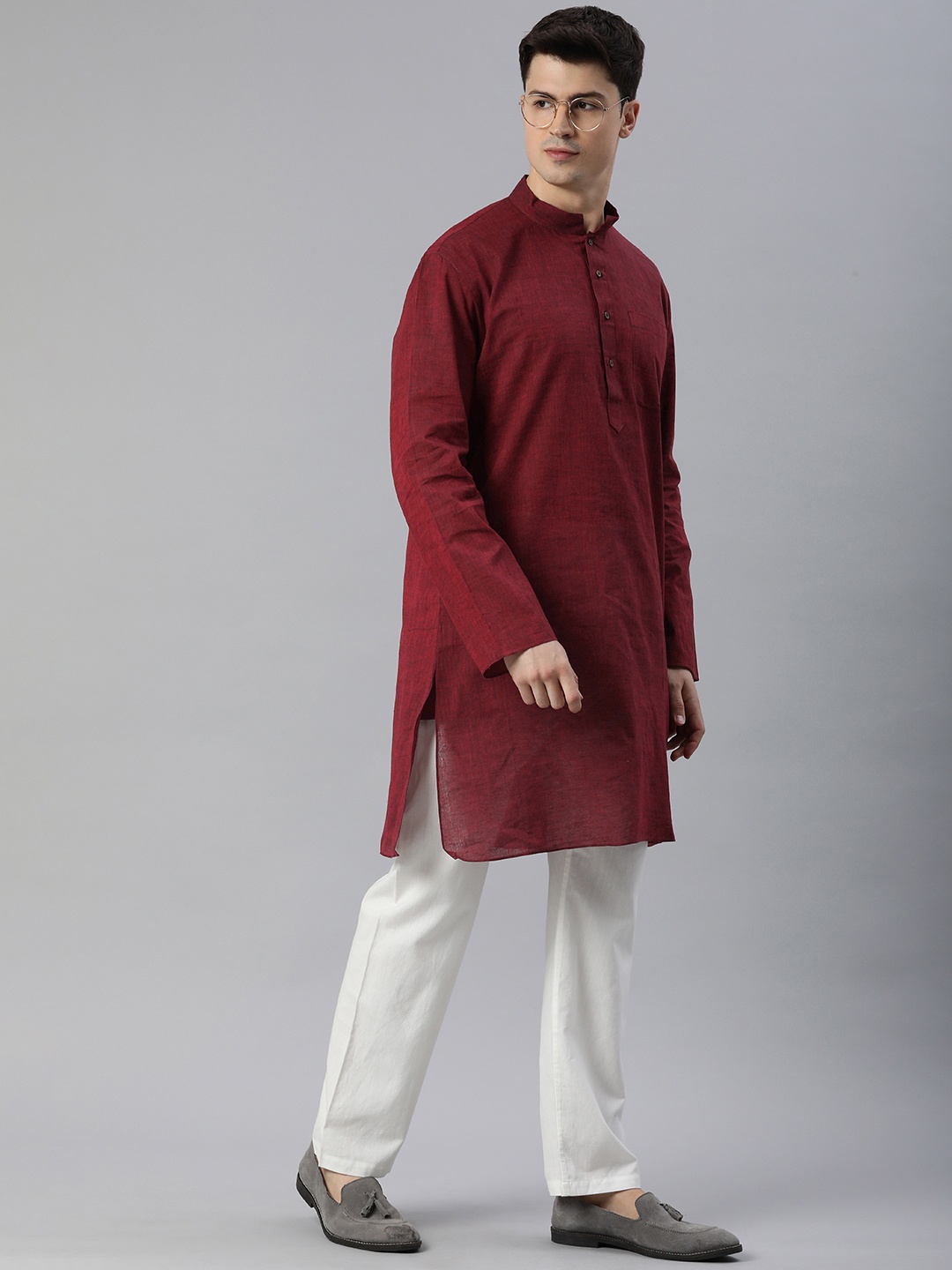 

Manthan Men Solid Kurta, Maroon