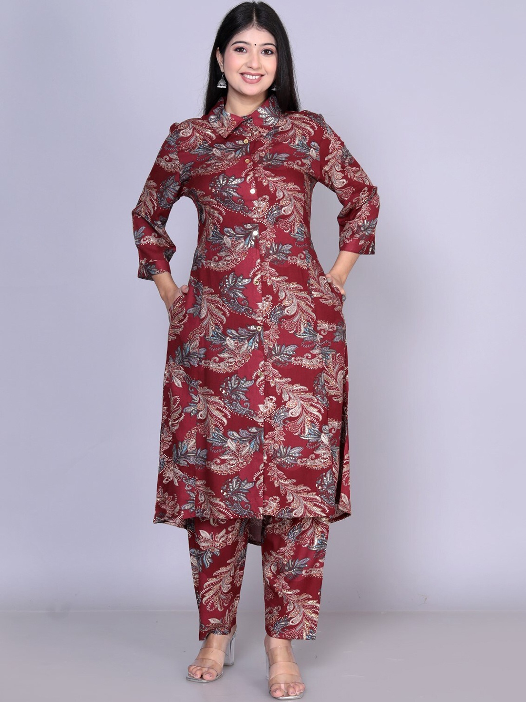 

VYKOO Ethnic Motifs Printed Regular Kurta With Palazzos, Red