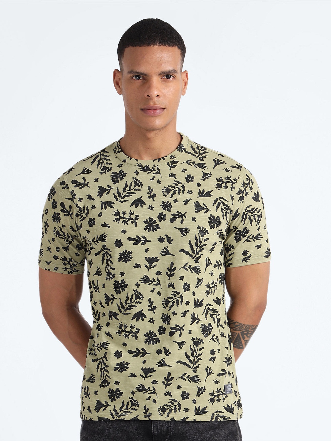 

Flying Machine Floral Printed Pure Cotton T-Shirt, Green