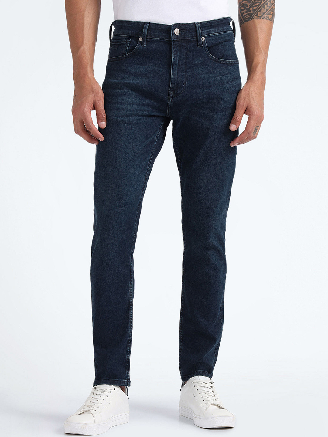 

Flying Machine Men Slim Tapered Fit Clean Look Whiskers Stretchable Jeans, Blue