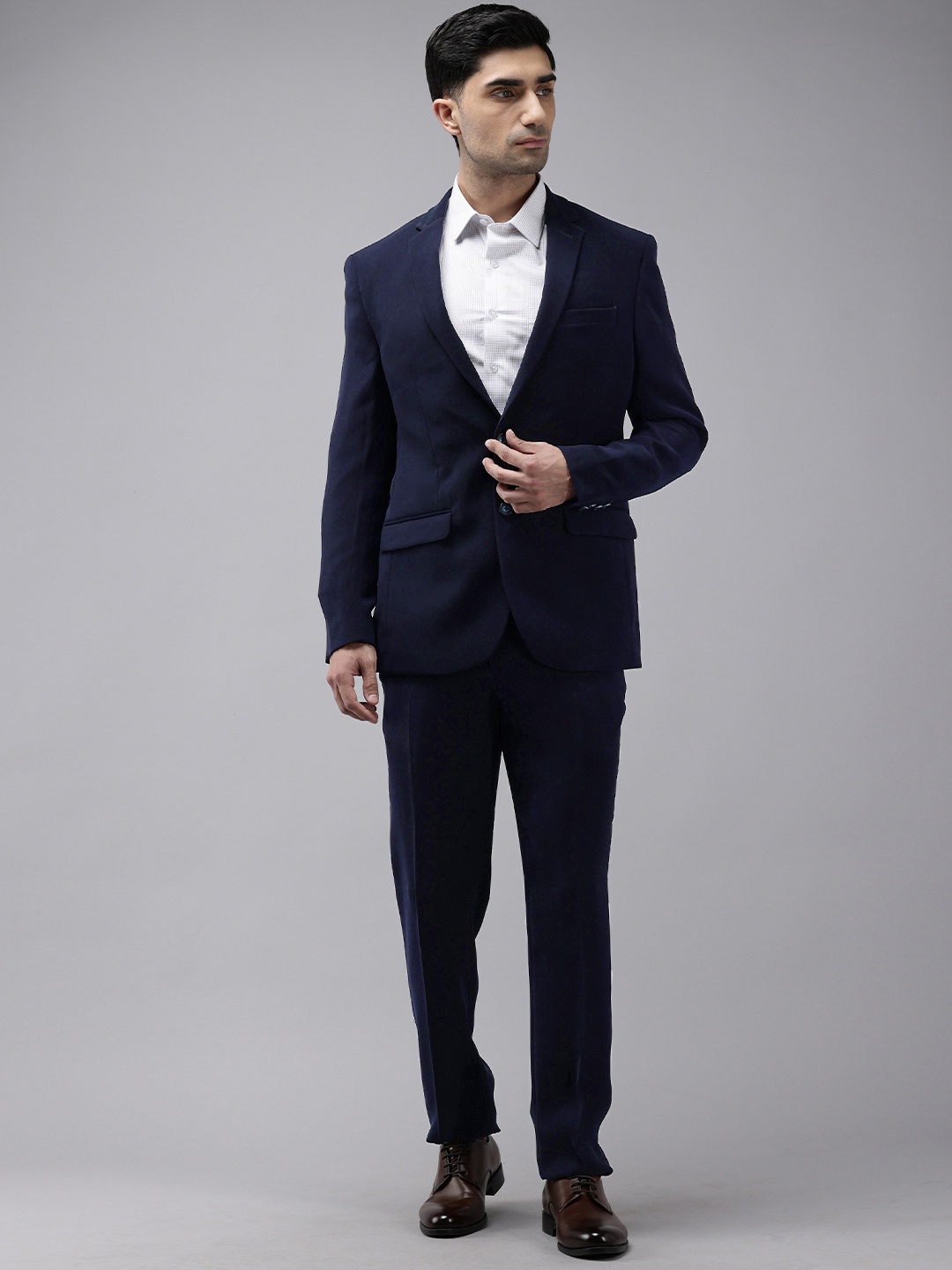 

Park Avenue Single Breasted Slim Fit 2-Peice Formal Suit, Navy blue