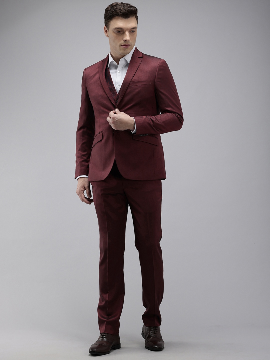 

Park Avenue Single Breasted Slim Fit 3-Piece Party Wear Suit, Maroon
