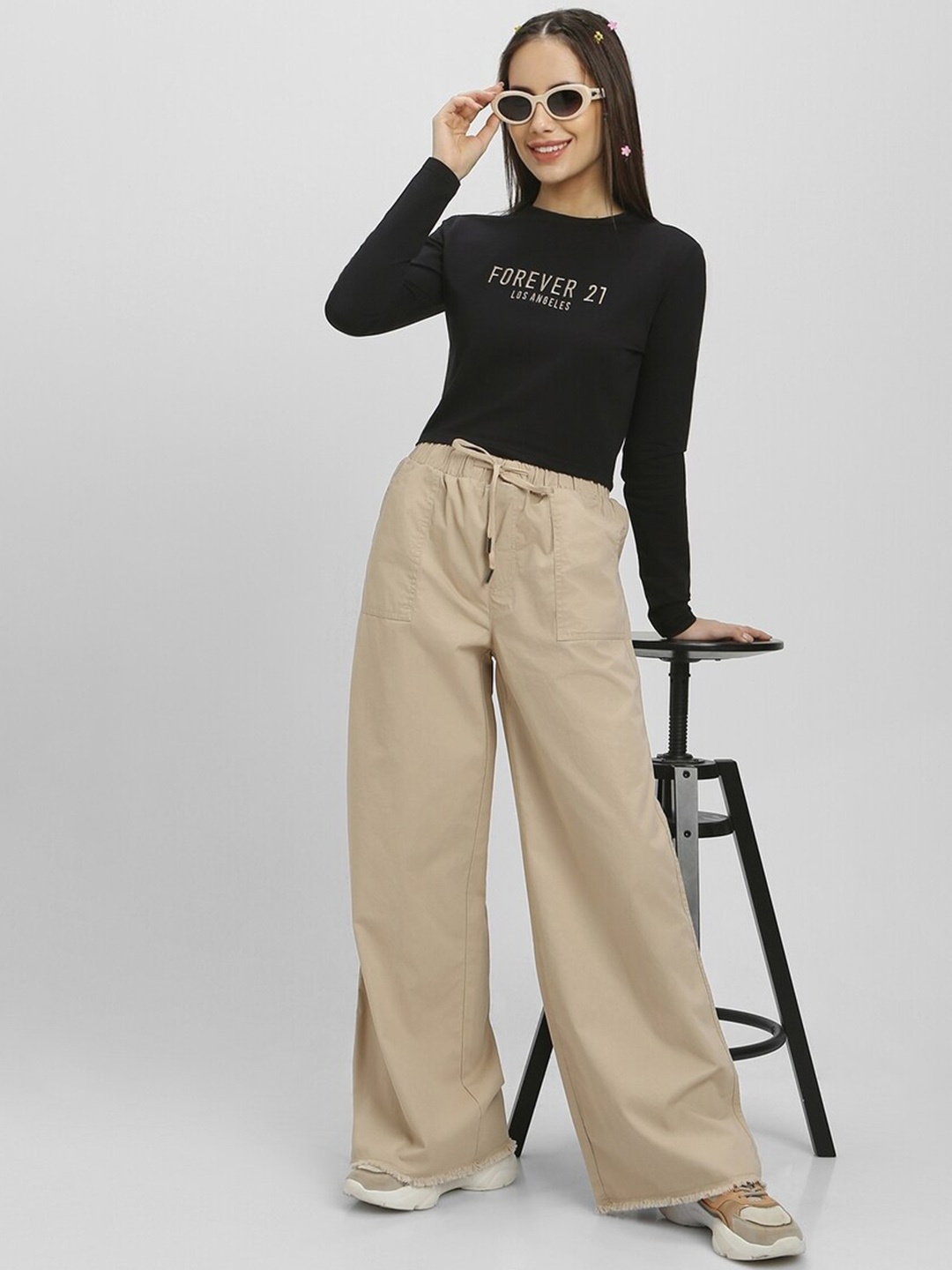 

FOREVER 21 Women Mid-Rise Parallel Trousers, Beige
