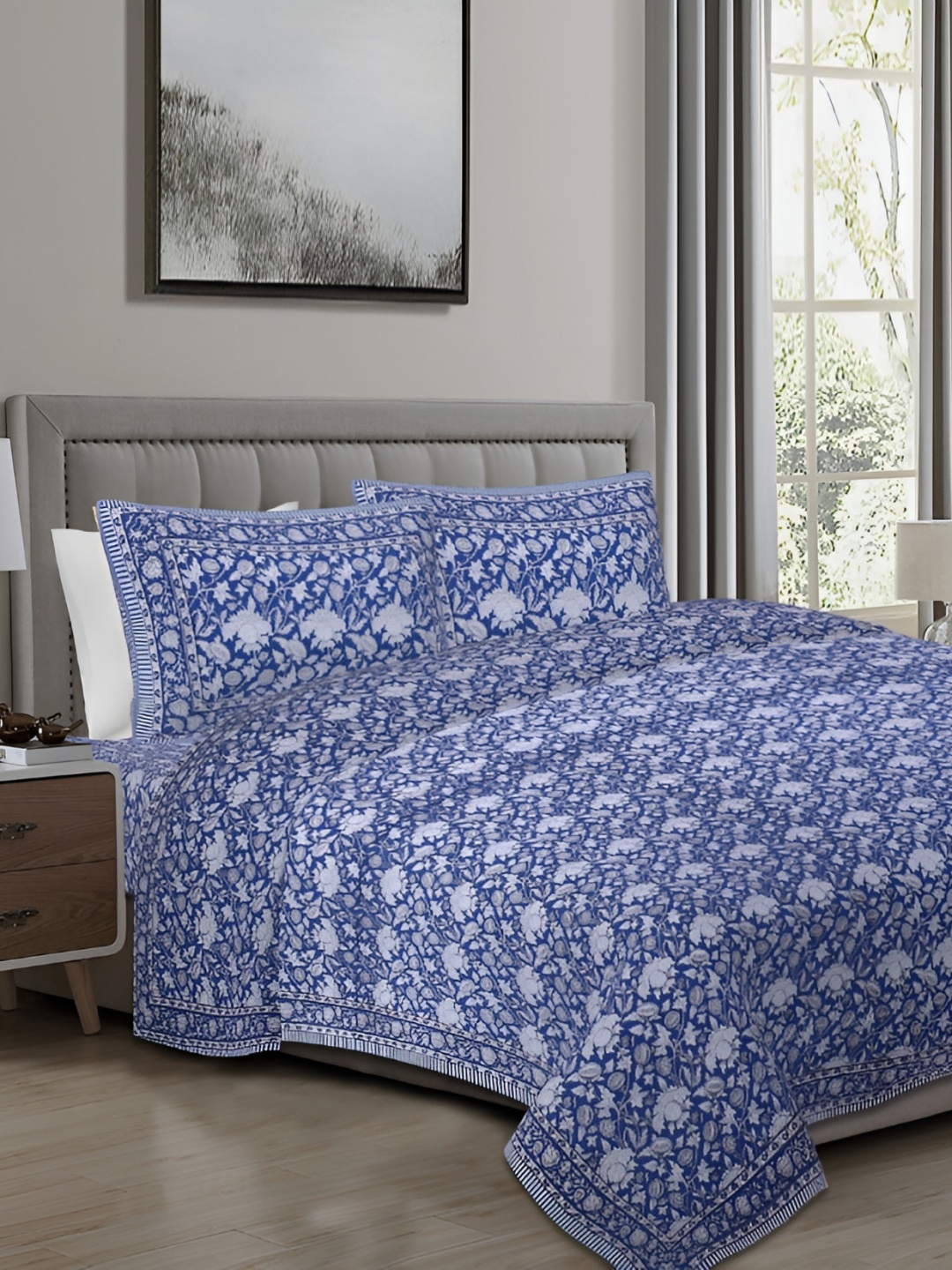 

Texstylers Blue & White Printed Cotton 250 TC King Bedsheet with 2 Pillow Covers