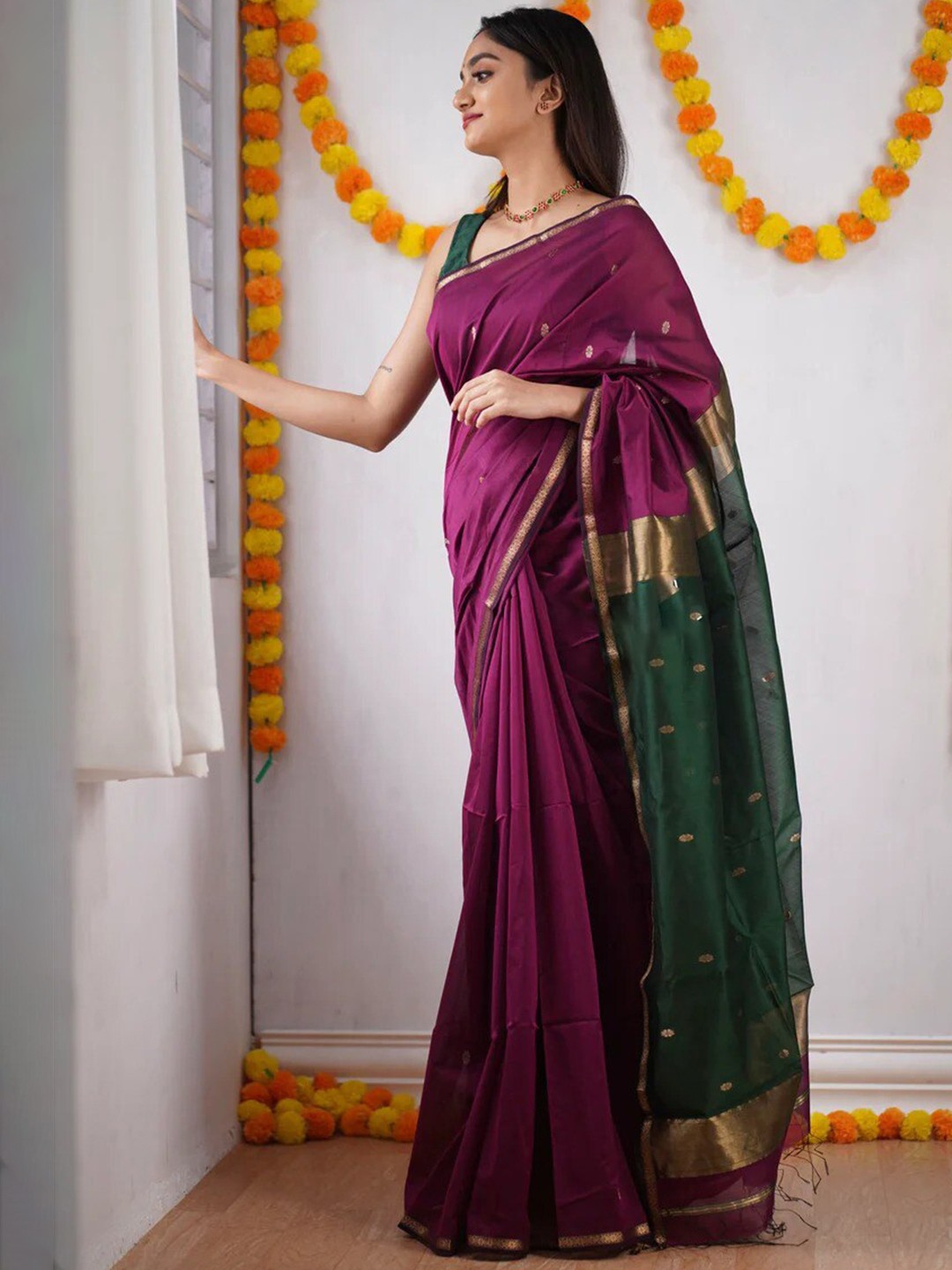 

Naishu Trendz Woven Design Zari Pure Silk Kanjeevaram Saree, Purple