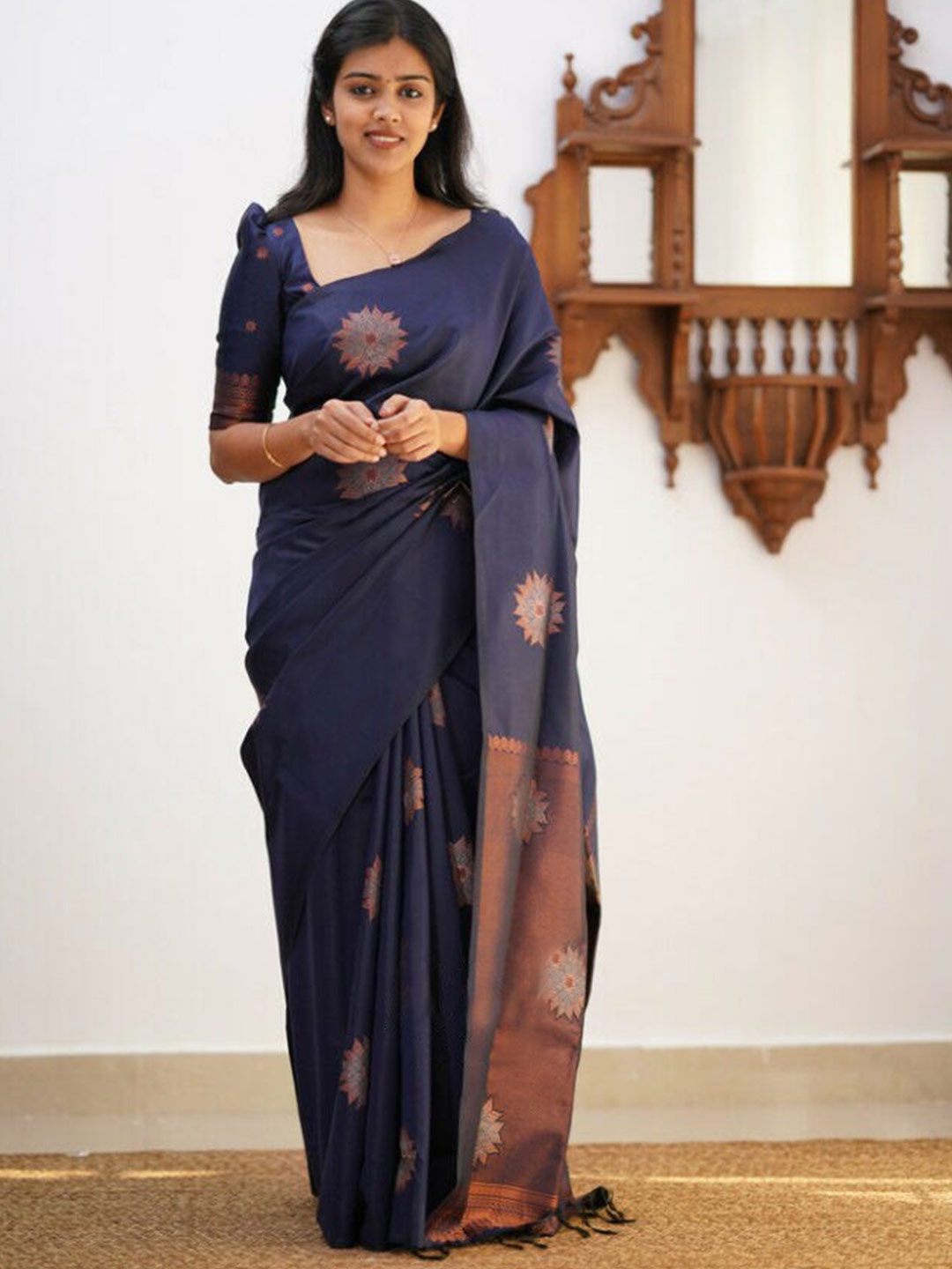 

Naishu Trendz Woven Design Zari Pure Silk Kanjeevaram Saree, Navy blue