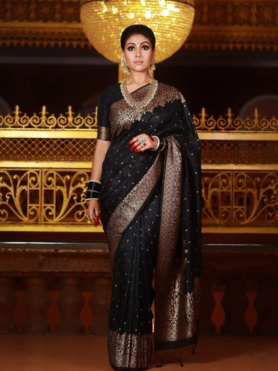 

Naishu Trendz Woven Design Zari Pure Silk Kanjeevaram Saree, Black