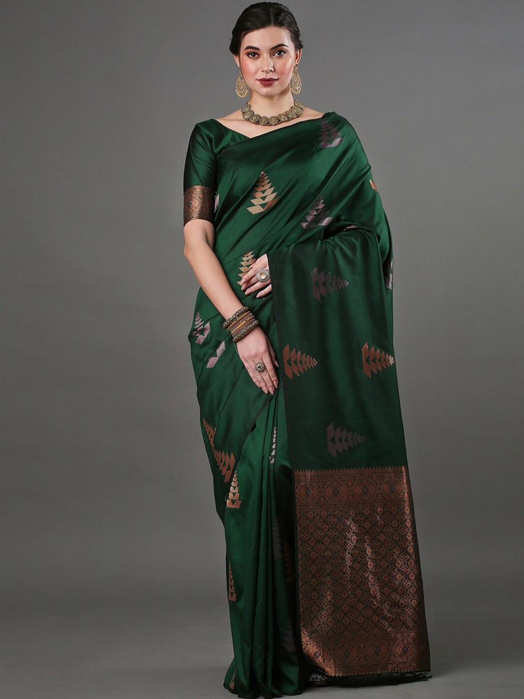 

Naishu Trendz Woven Design Zari Pure Silk Kanjeevaram Saree, Green