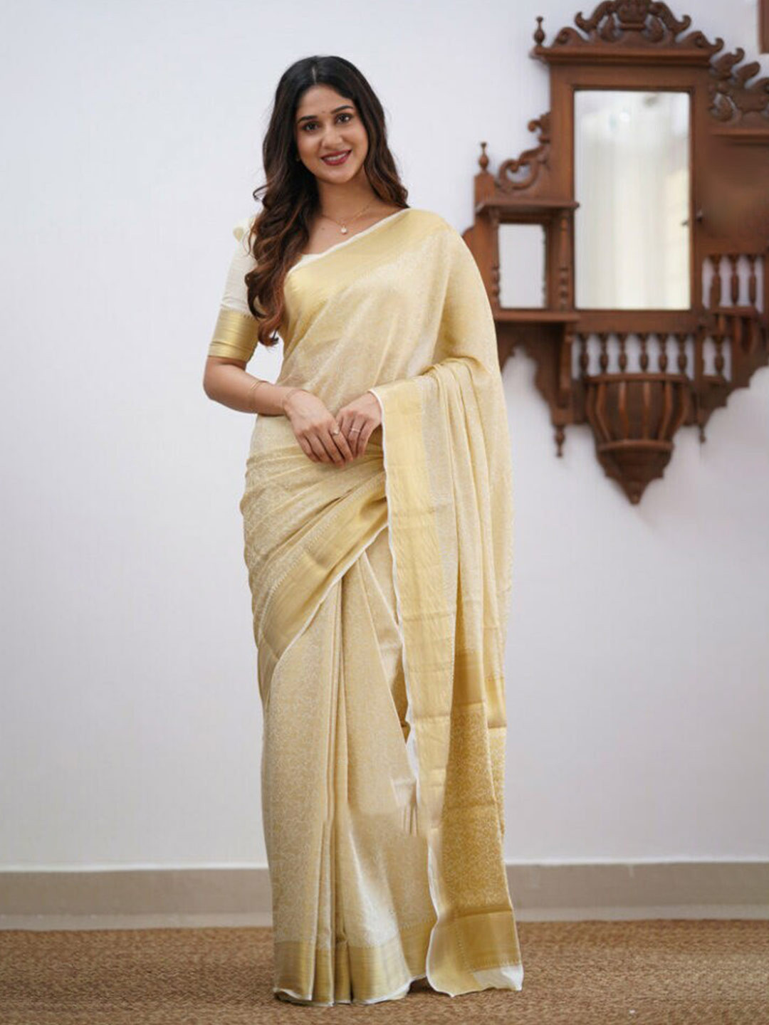 

Naishu Trendz Woven Design Zari Pure Silk Kanjeevaram Saree, Off white