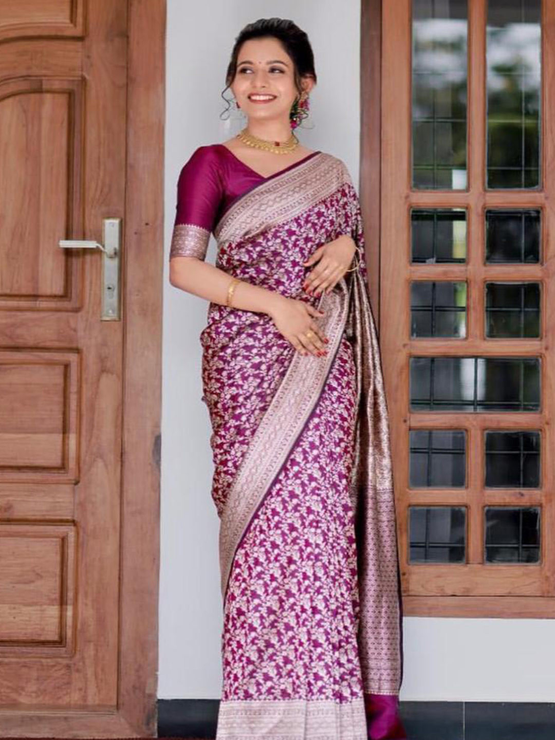 

Naishu Trendz Woven Design Zari Pure Silk Kanjeevaram Saree, Purple