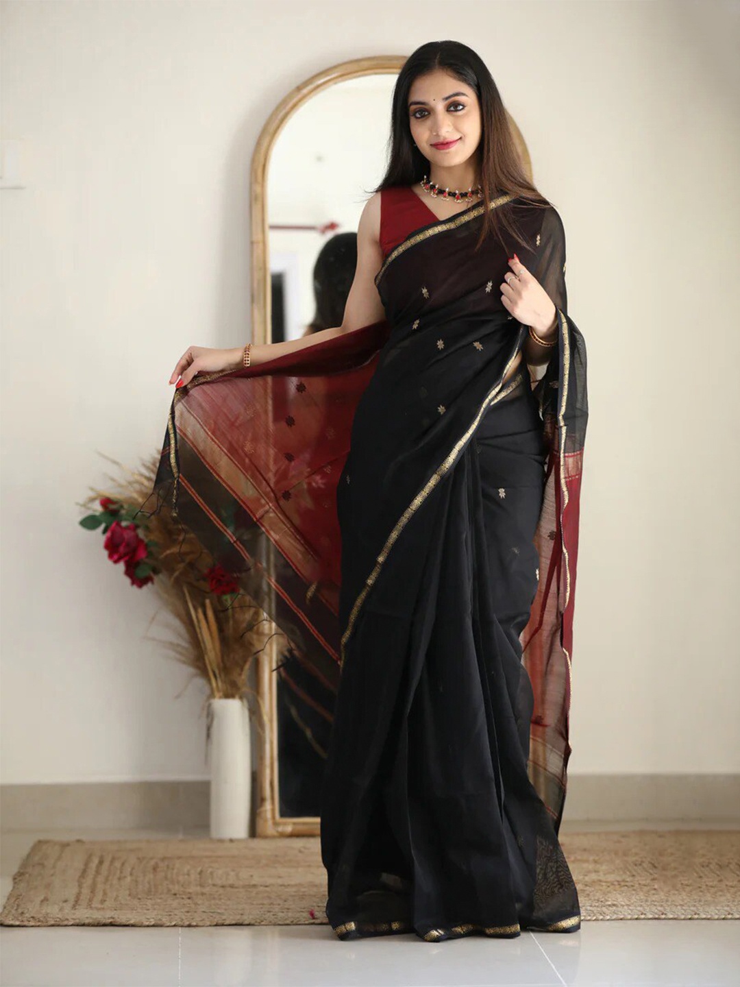 

Naishu Trendz Ethnic Motifs Woven Design Zari Pure Silk Kanjeevaram Saree, Maroon