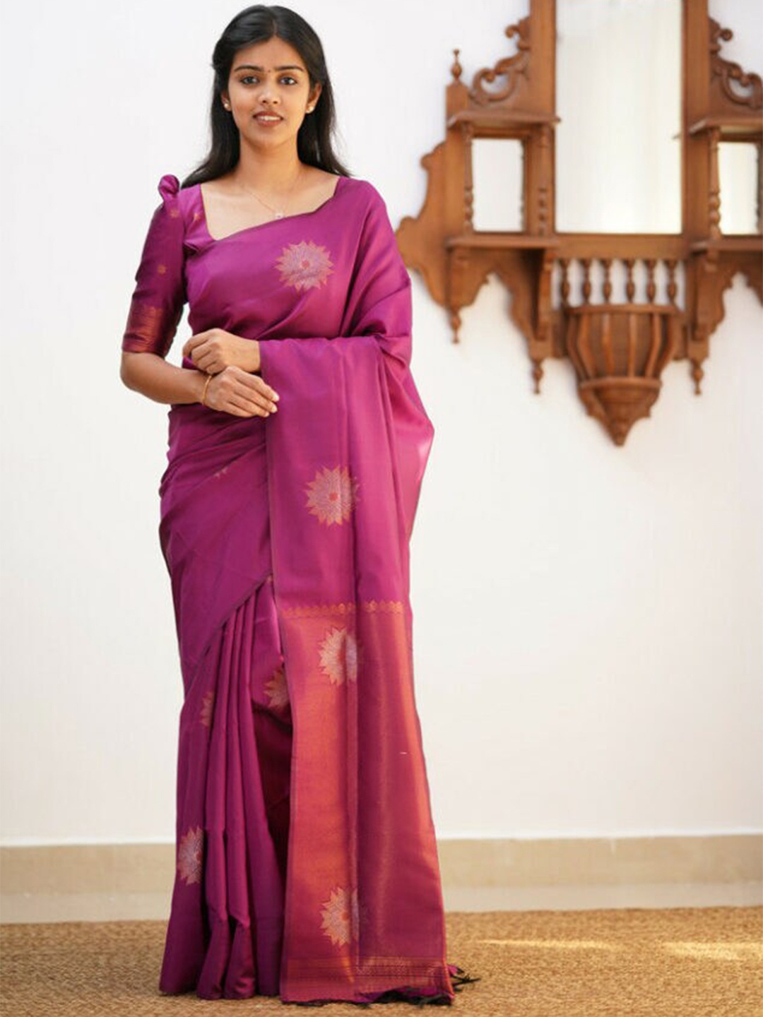 

Naishu Trendz Woven Design Zari Pure Silk Kanjeevaram Saree, Purple