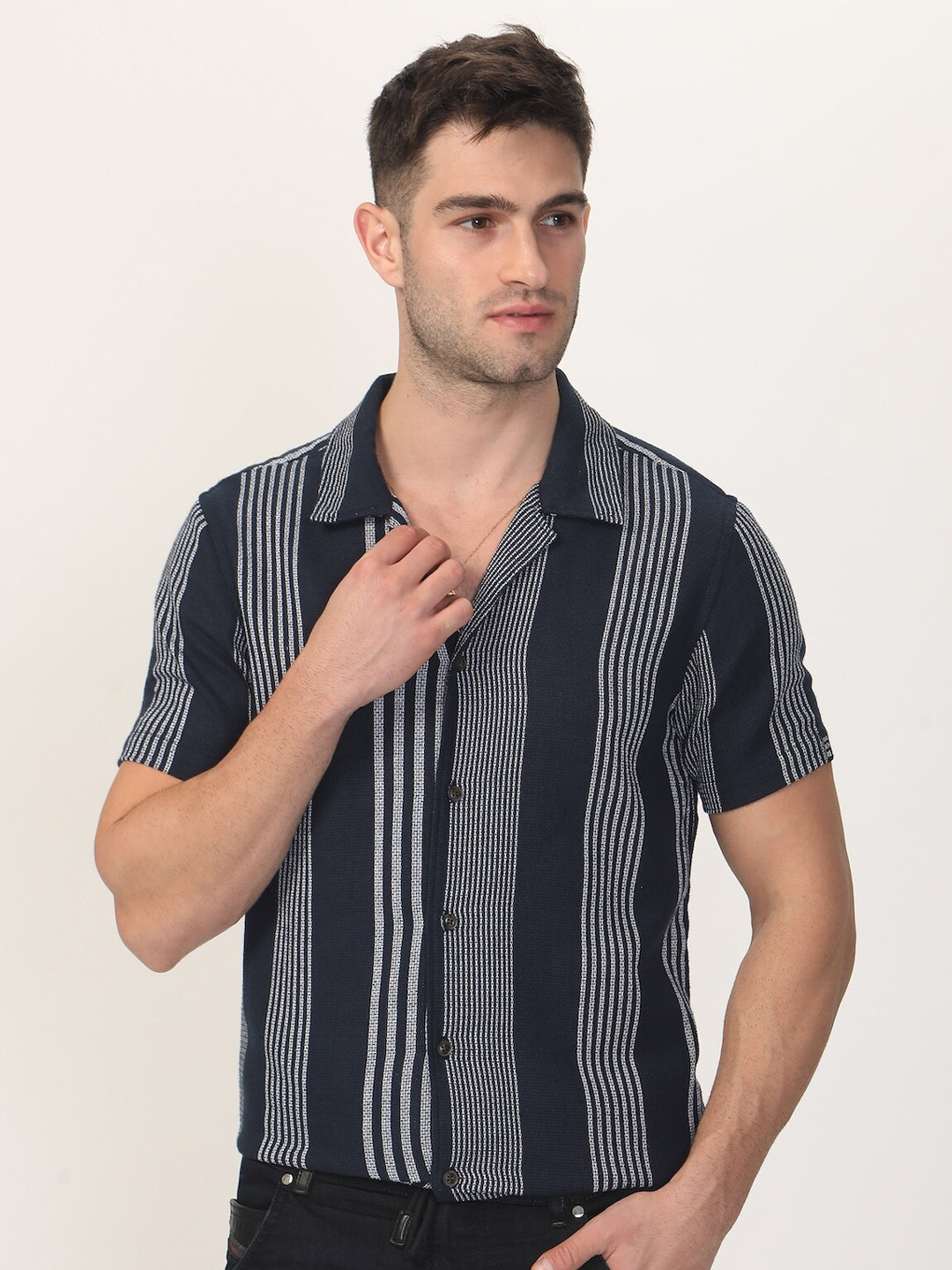 

POE Smart Slim Fit Vertical Stripes Cuban Collar Short Sleeves Cotton Casual Shirt, Navy blue