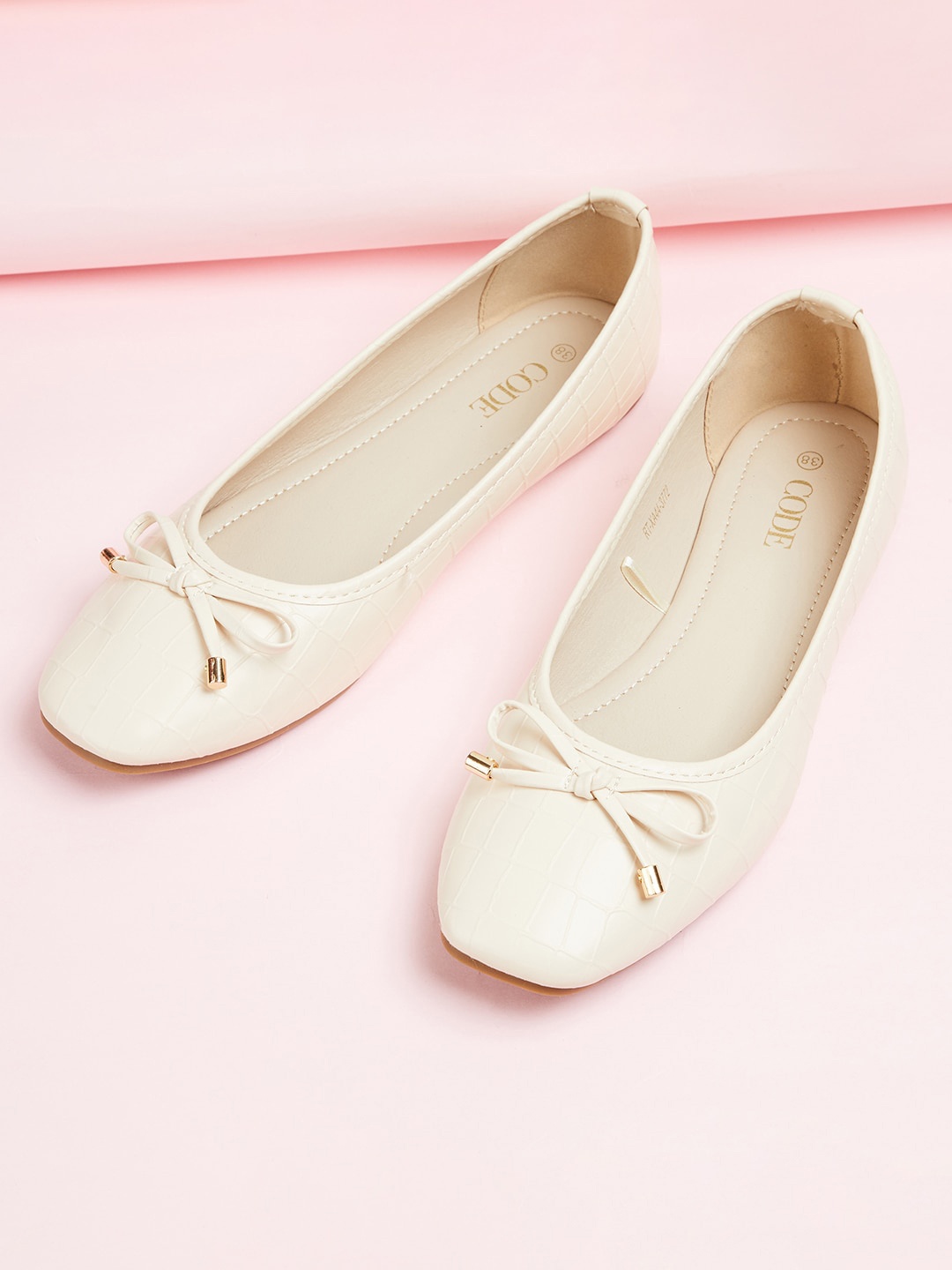 

CODE by Lifestyle Textured Bow Detailed Ballerinas, Beige