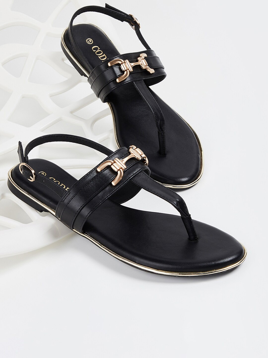 

CODE by Lifestyle Buckle Detailed T-Strap Flats, Black