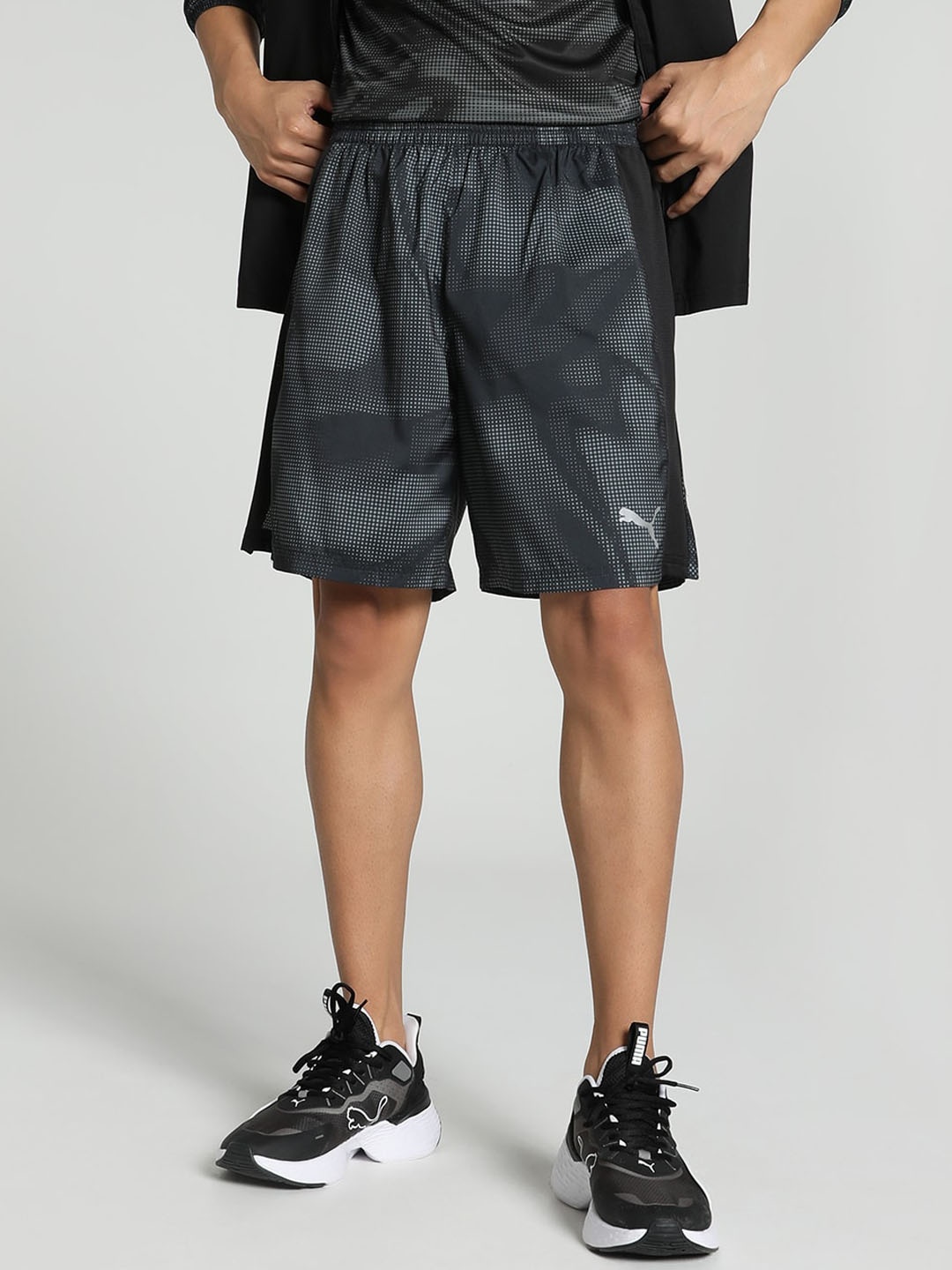 

Puma RUN FAV VELOCITY Men Printed 7" Running Shorts, Black