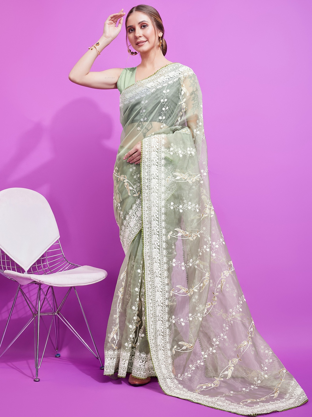 

Anouk Floral Embroidered Saree, Green