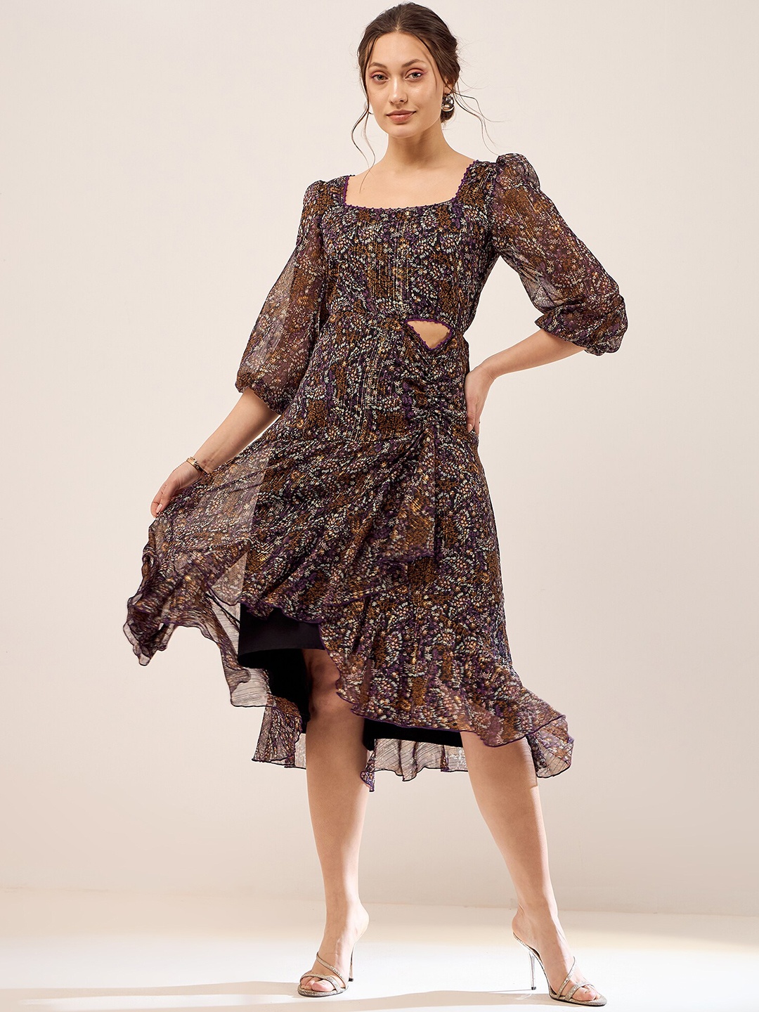 

Antheaa Black Floral Print Square Neck Puff Sleeves Chiffon Fit & Flare Midi Dress