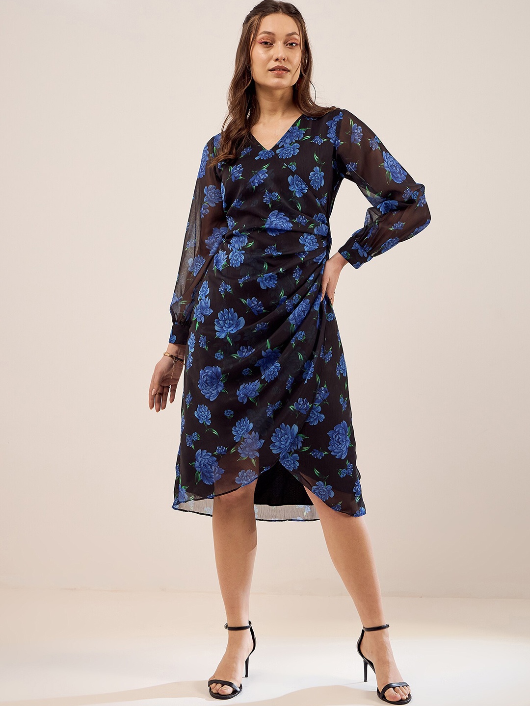 

Antheaa Black & Blue Floral Printed Cuffed Sleeves Gathered Wrap Dress