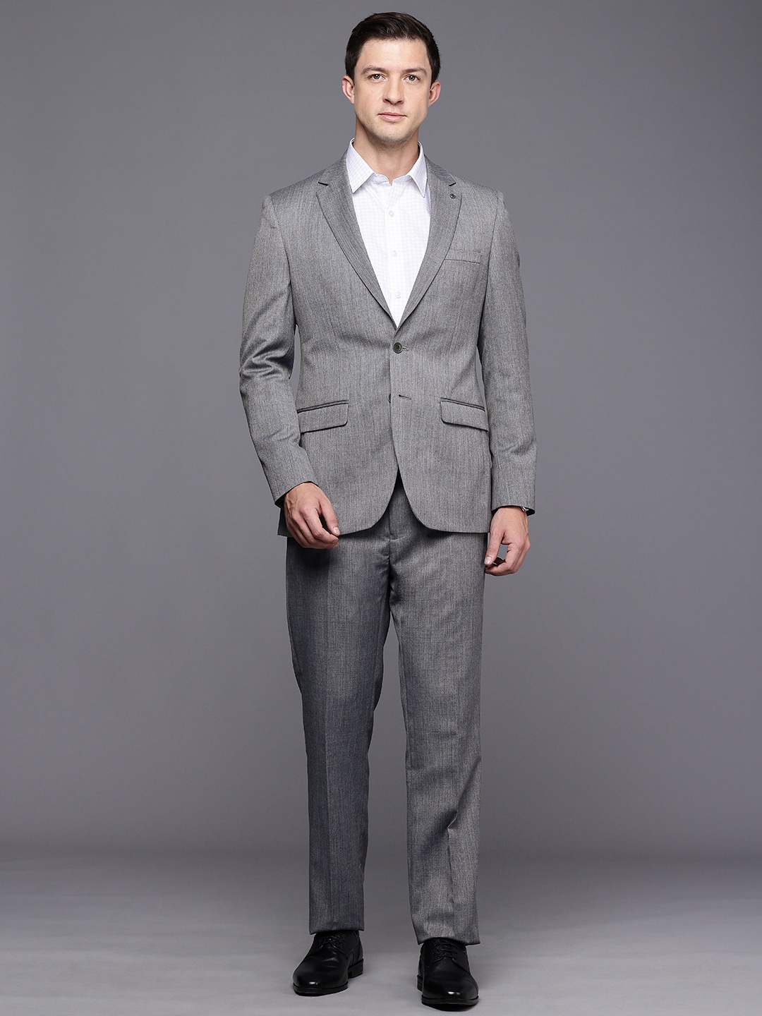 

Raymond Contemporary Fit Notched Lapel Single-Breasted Formal 2 Piece Suits, Grey