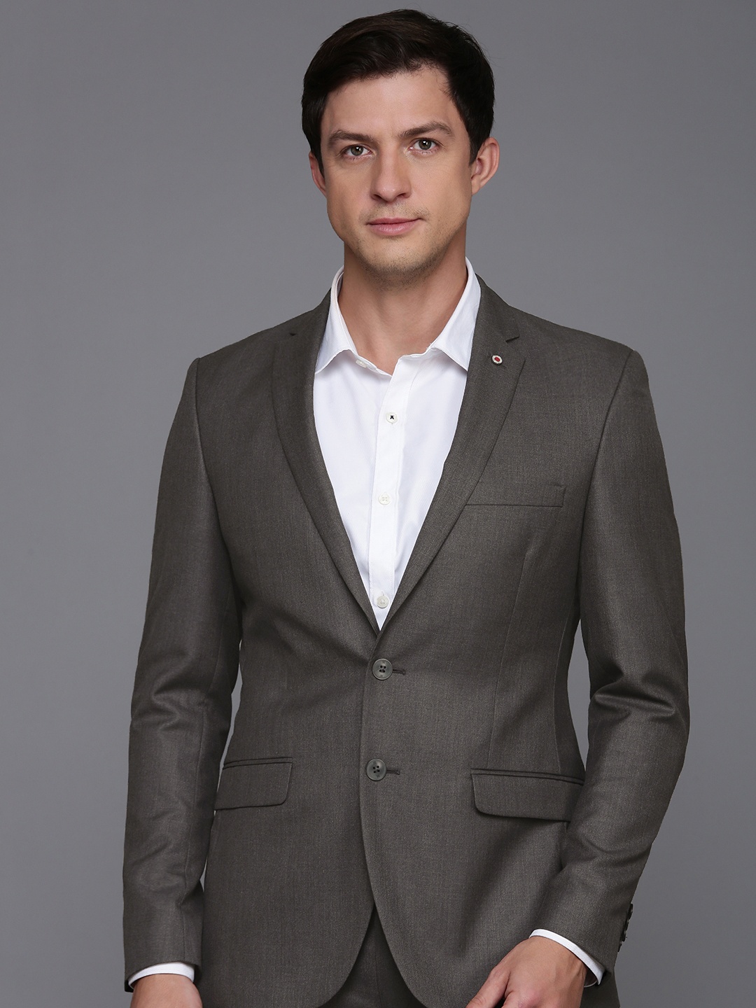 

Raymond Men Single Breasted 2-Piece Formal Suit, Grey