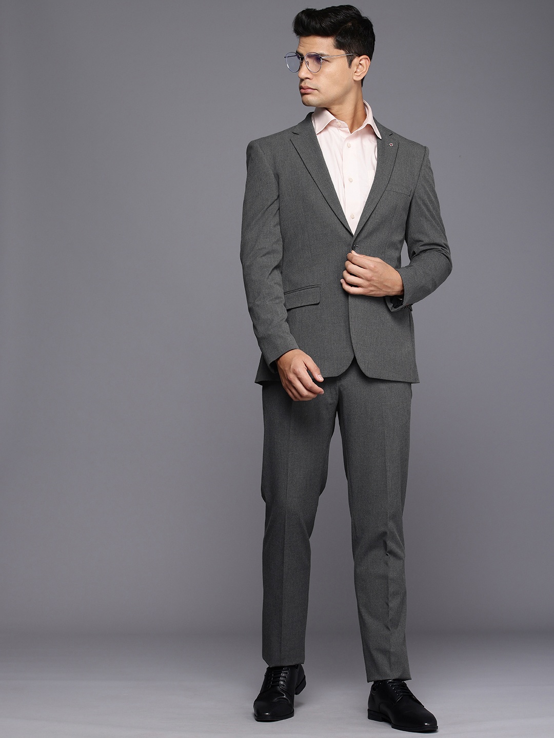 

Raymond Single Breasted 2-Piece Formal Suit, Charcoal