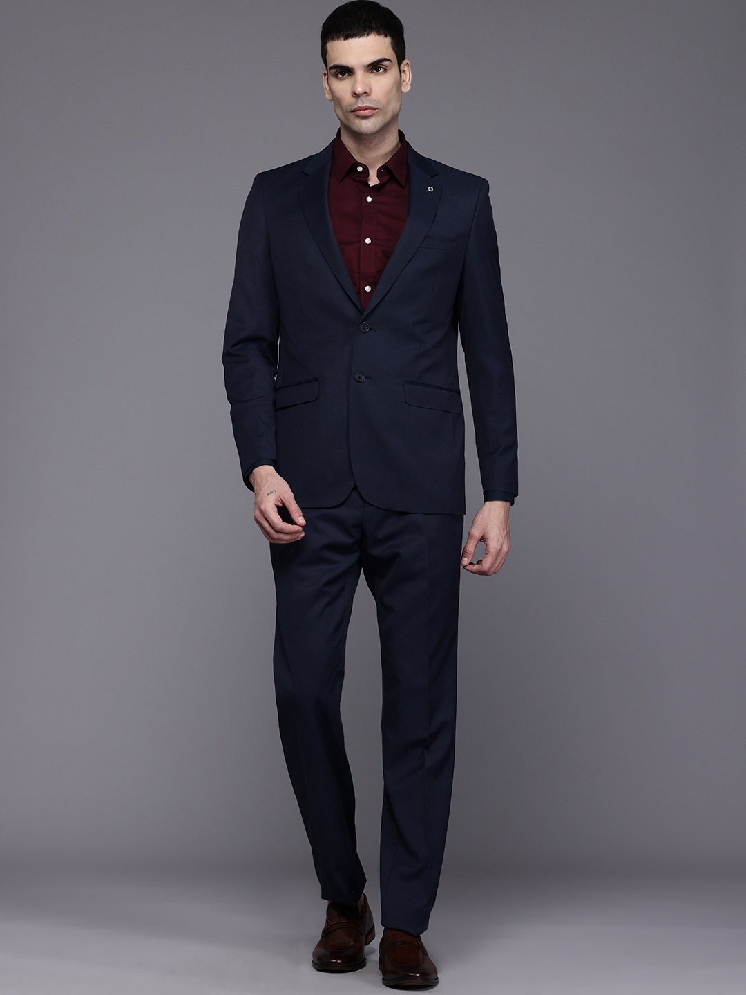 

Raymond Regular Fit Single Breasted Formal Blazer With Trouser, Navy blue