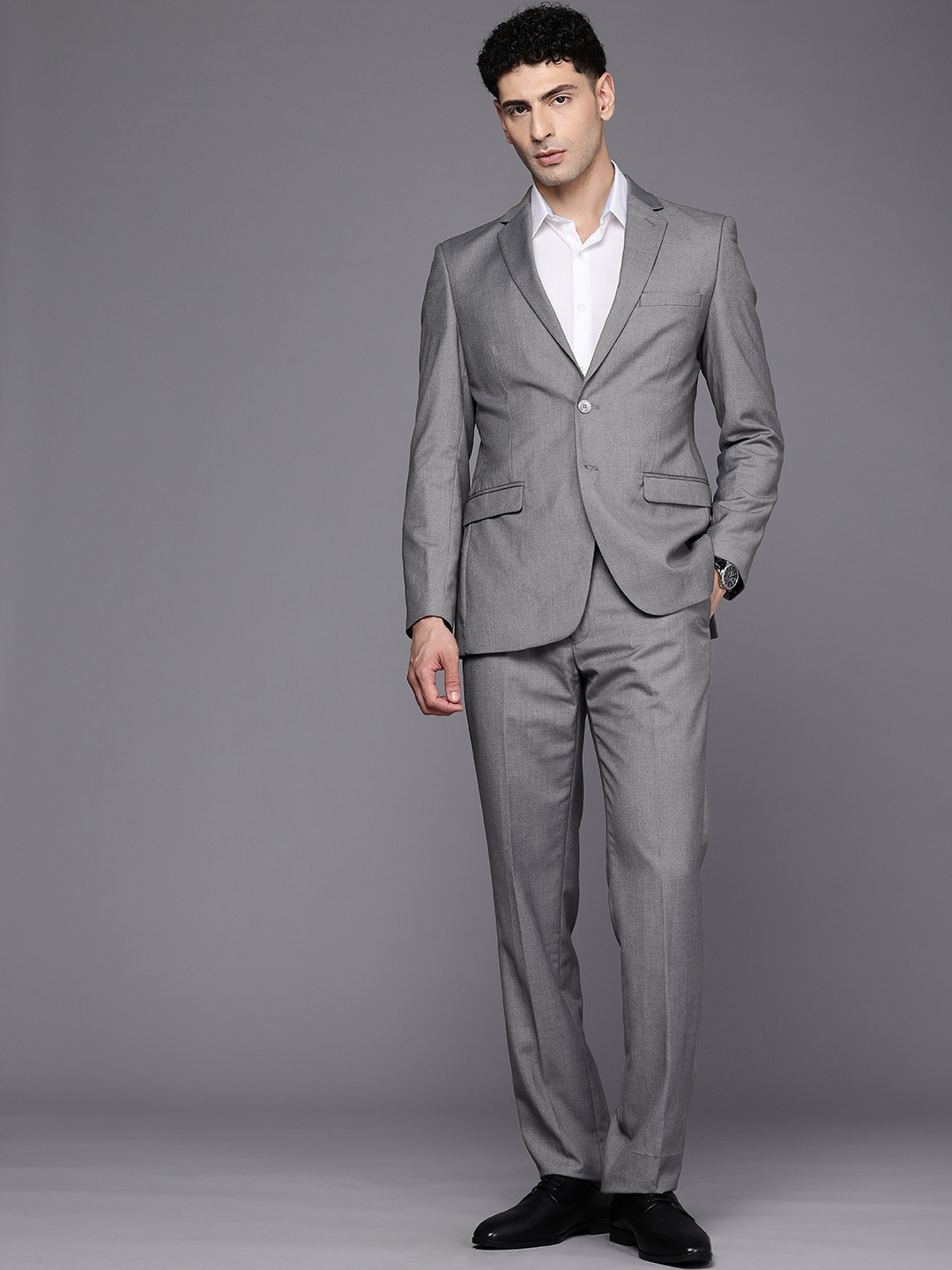 

Raymond Contemporary Fit Single Breasted 2 Piece Formal Suits, Grey