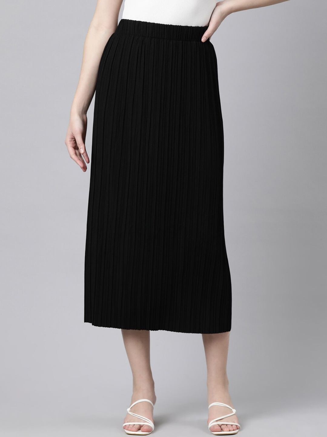

SHOWOFF Straight Midi Skirt, Black