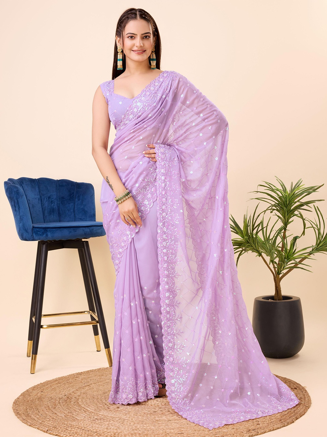 

VAIRAGEE Floral Sequinned Embroidered Organza Saree, Lavender