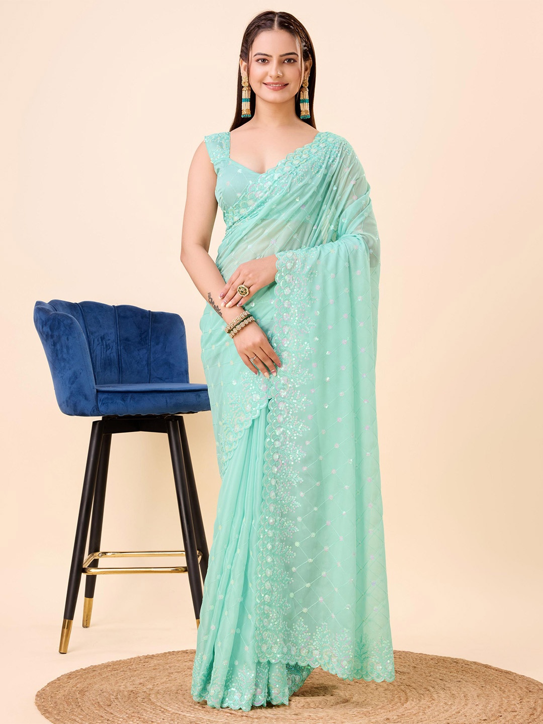 

VAIRAGEE Floral Sequinned Embroidered Organza Saree, Turquoise blue