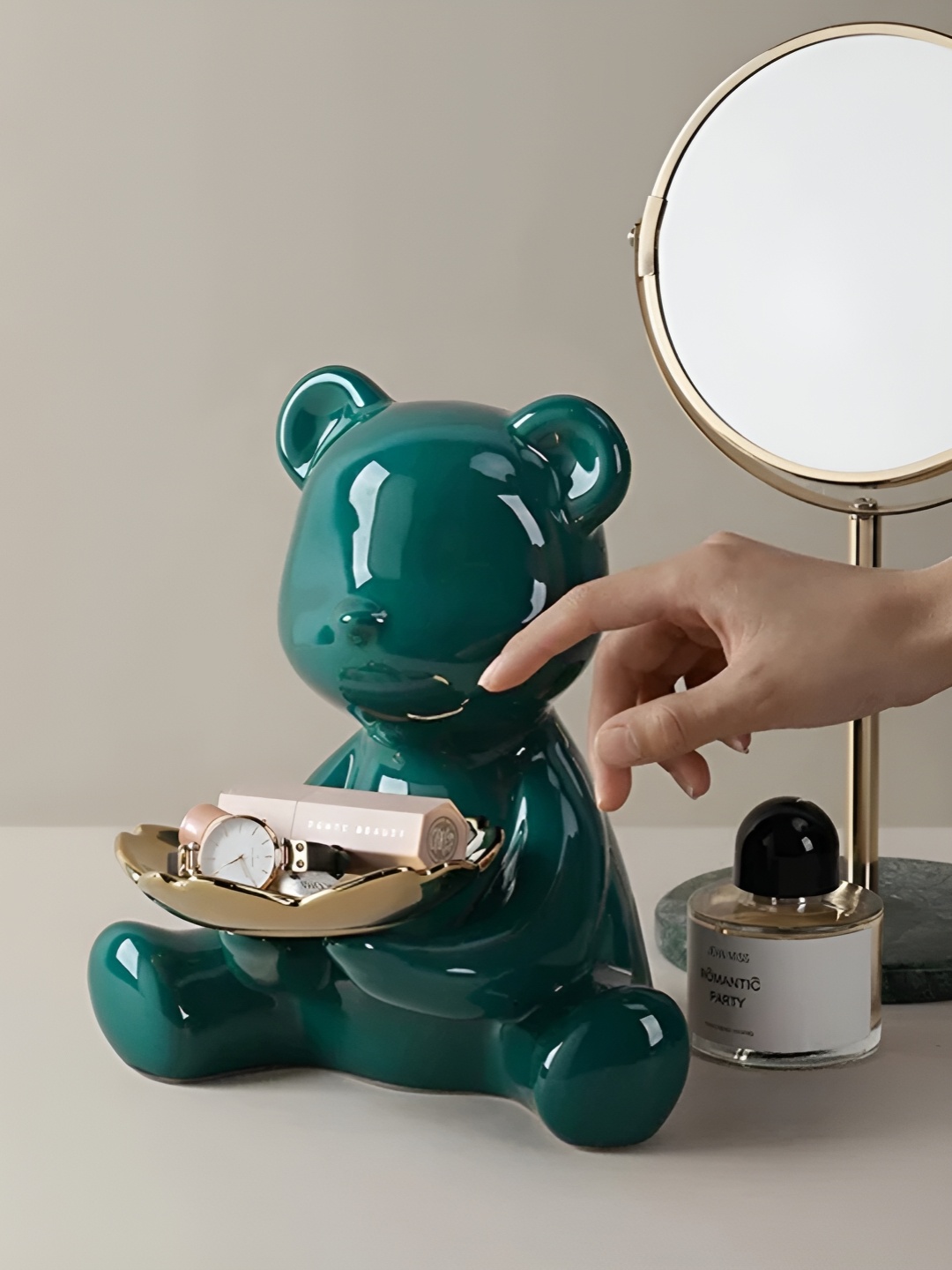 

THEDECORKART Green Figurine Showpiece