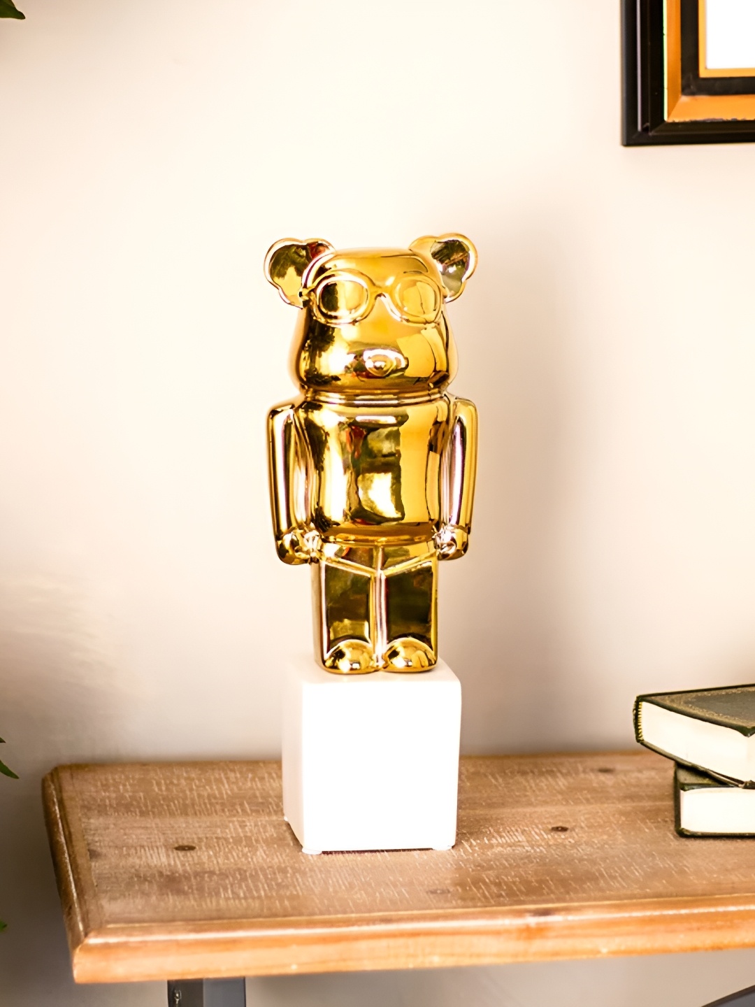 

THEDECORKART Gold-Toned Figurine Showpiece