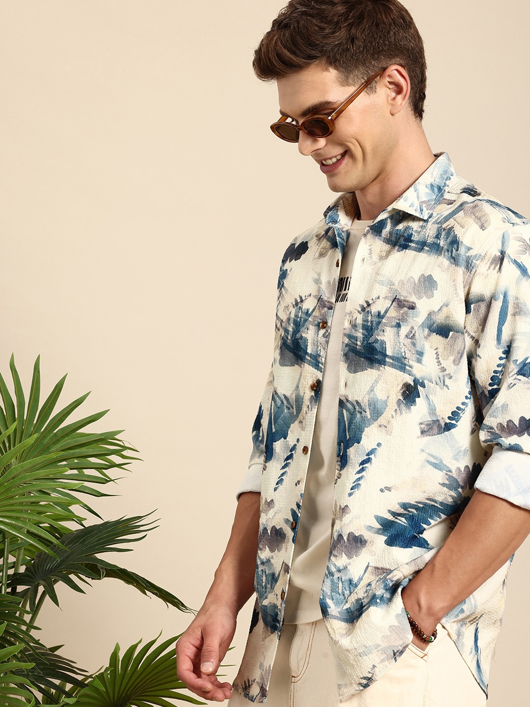

Mast & Harbour Men Printed Casual Shirt, Navy blue