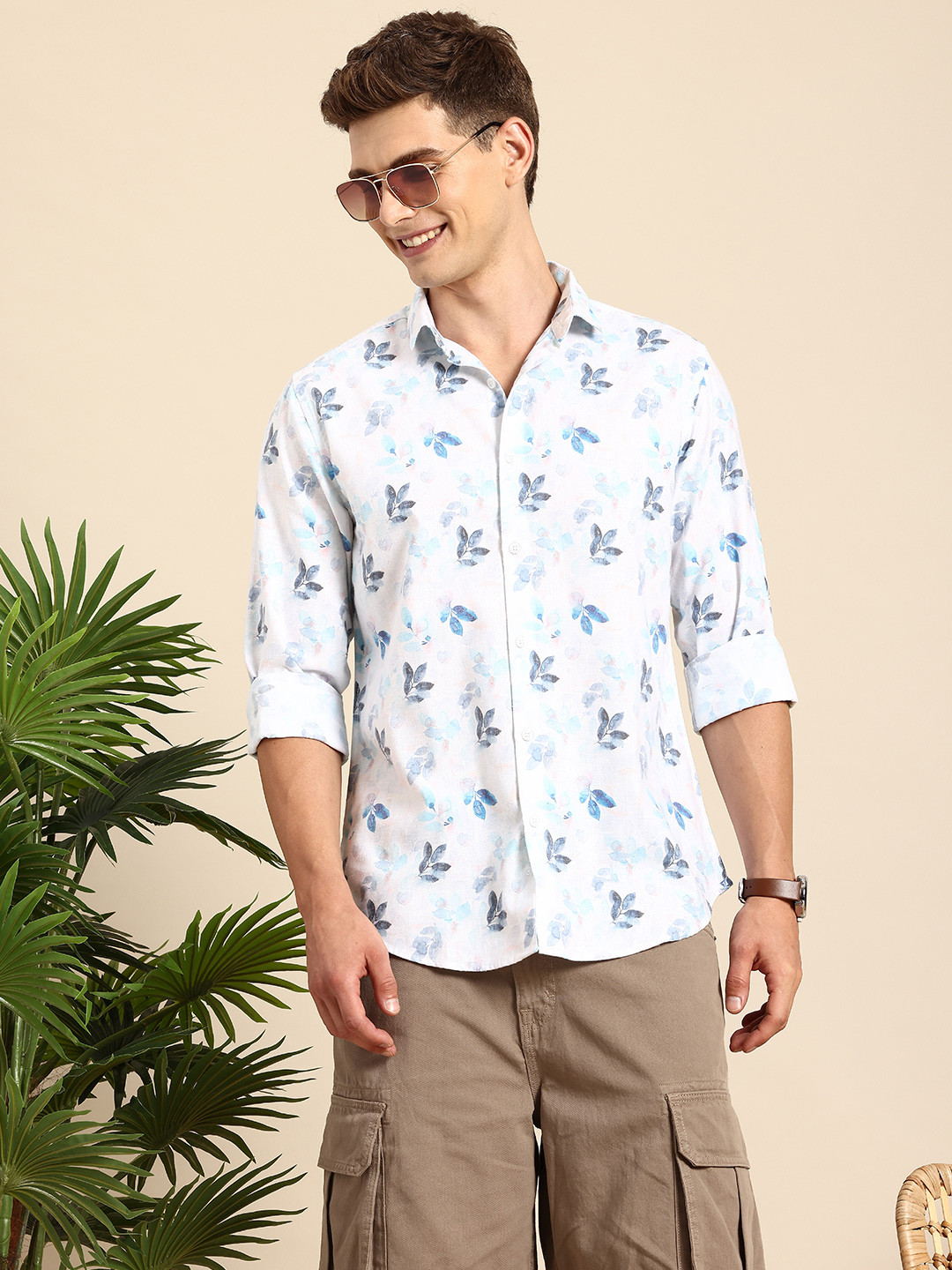 

Mast & Harbour Men Floral Printed Corduroy Casual Shirt, White