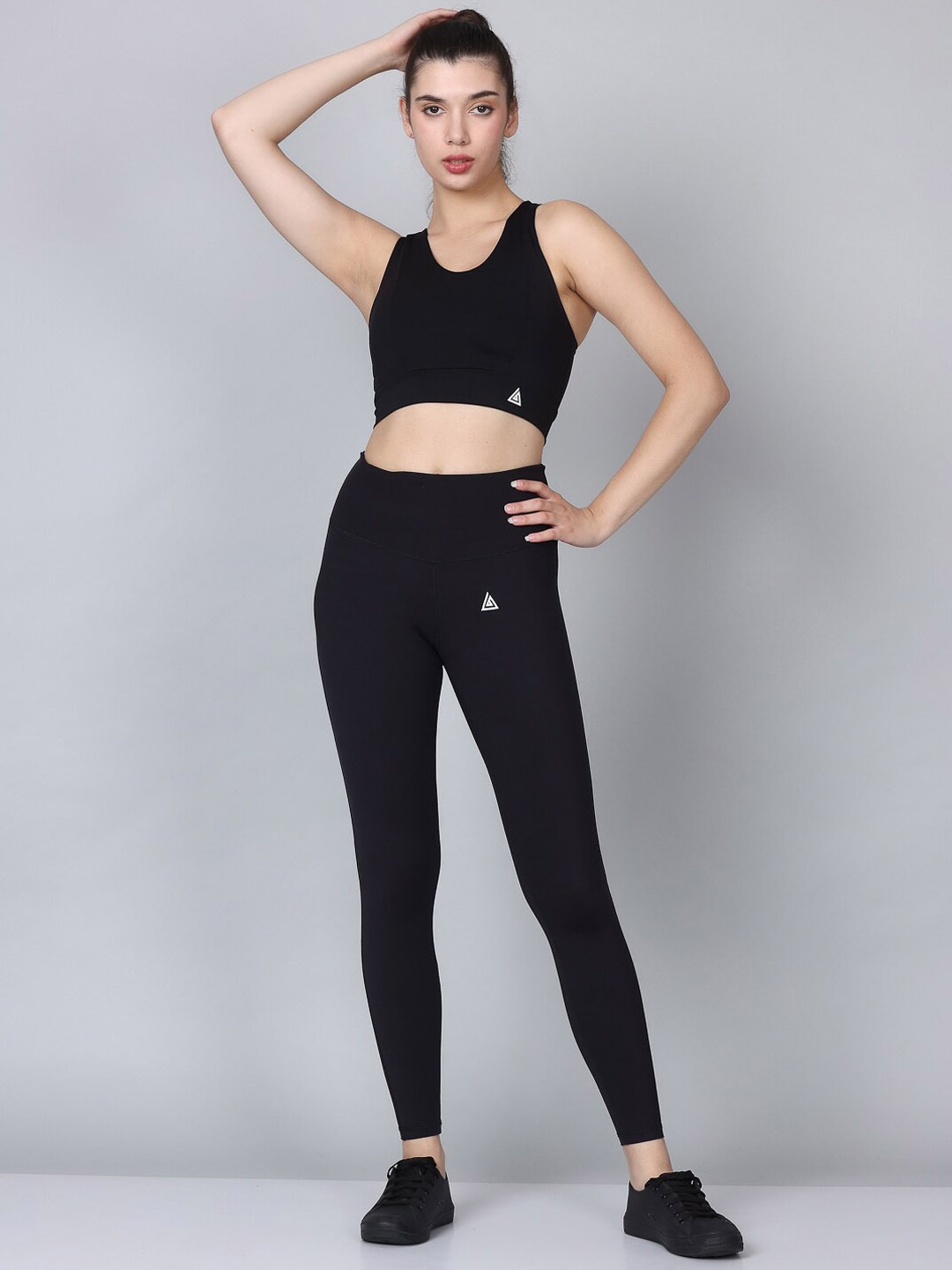 

Aesthetic Bodies Sleeveless Snug Fit Gym Co-ords, Black