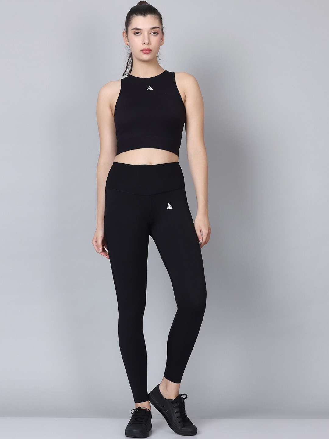 

Aesthetic Bodies Sleeveless Sports Crop Top With Leggings, Black