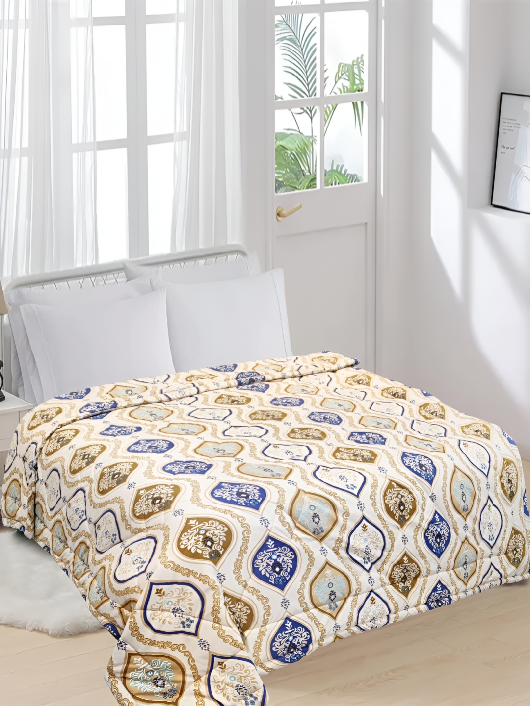 

Supreme Home Collective Brown AC Room 300 GSM Double Bed Comforter