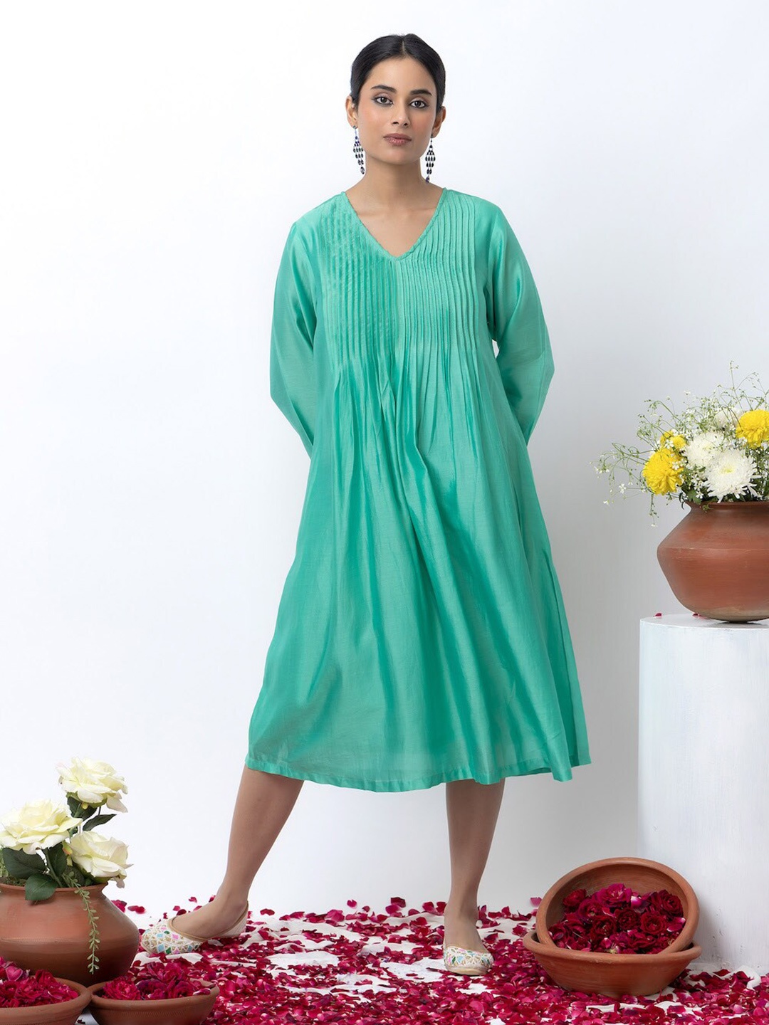 

SMRITI GUPTA V-Neck A-Line Dress, Green