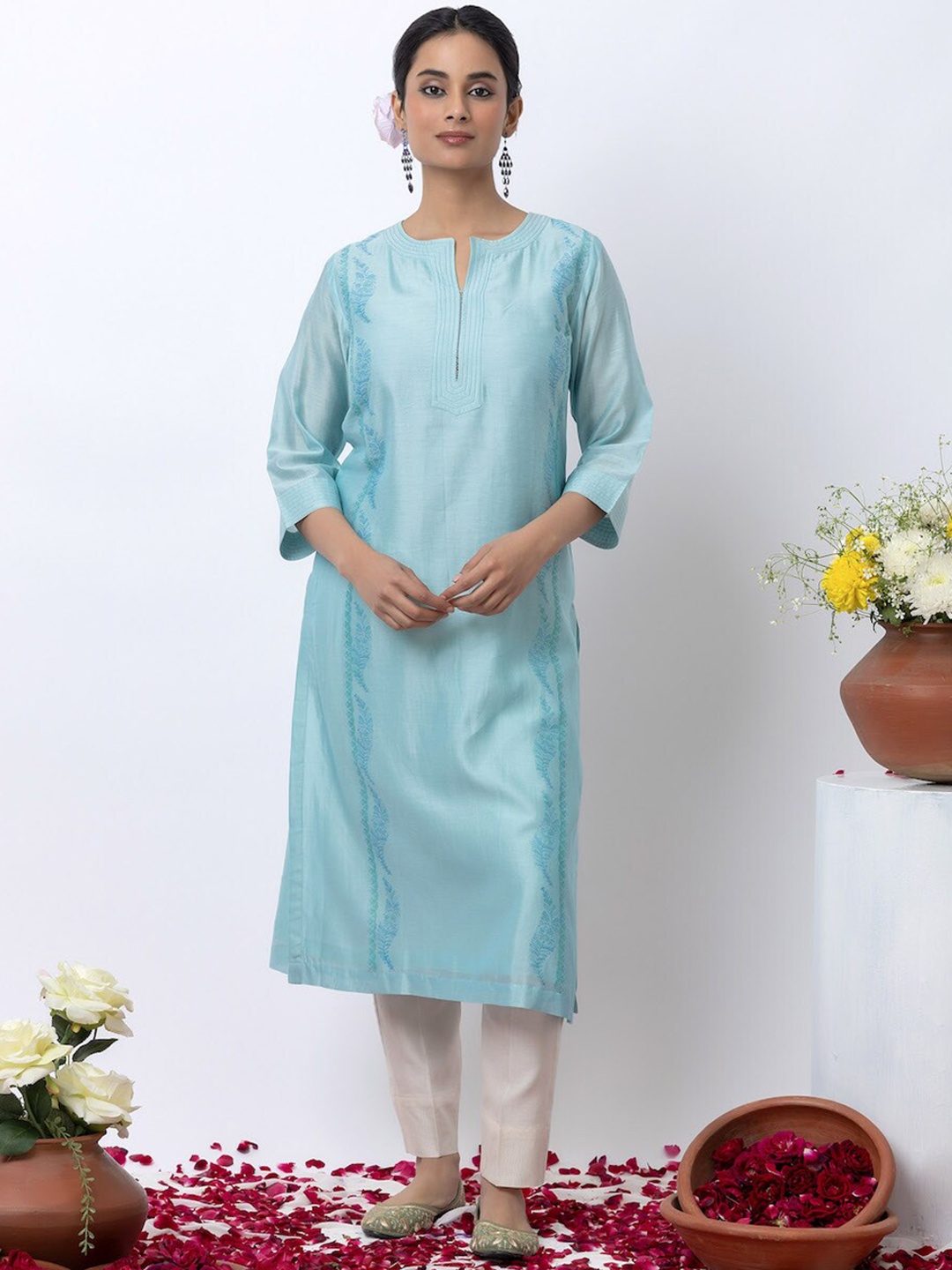

SMRITI GUPTA Floral Printed Chanderi Silk Kurta, Blue
