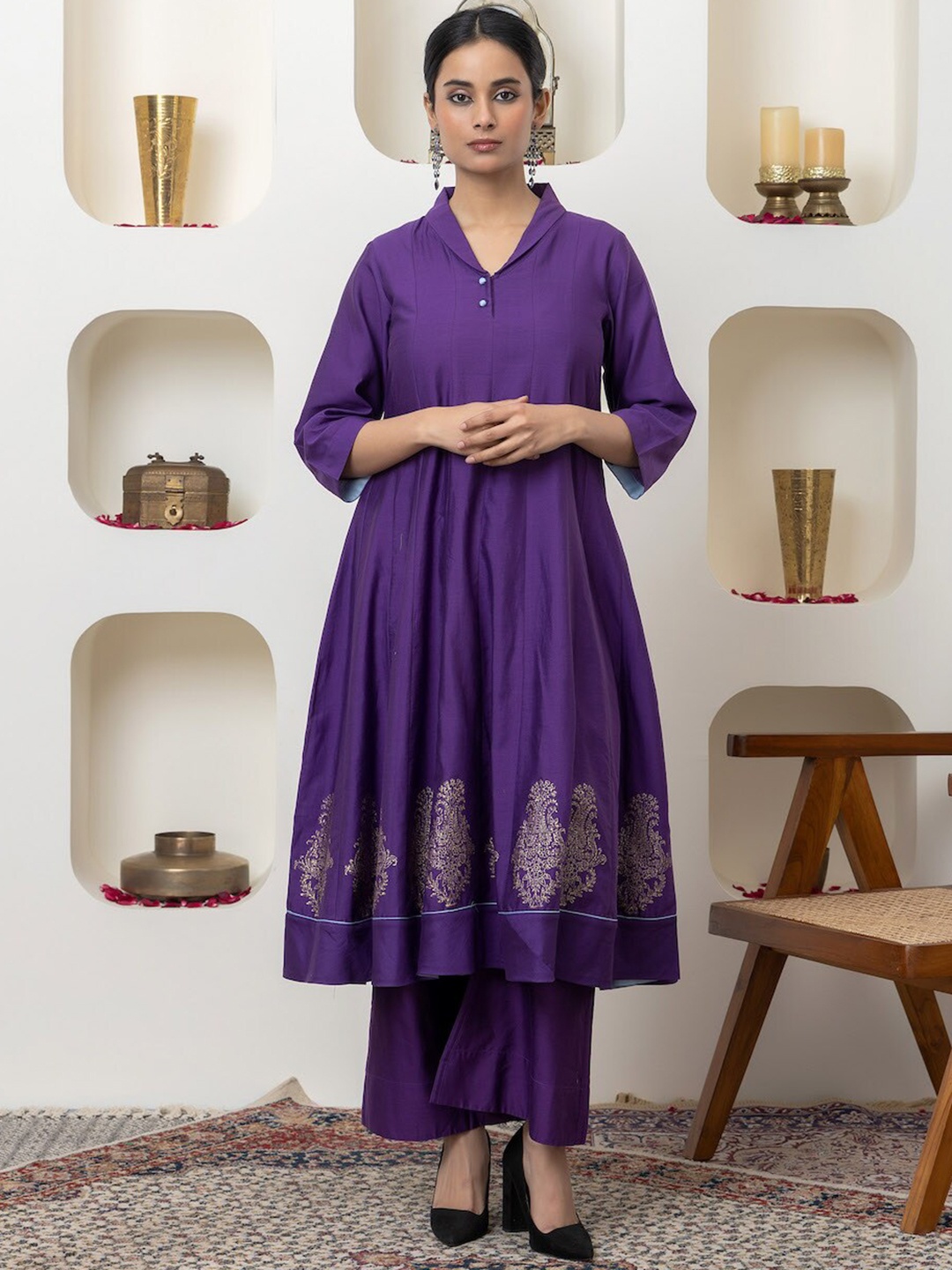 

SMRITI GUPTA V-Neck Chanderi Silk Kurta, Purple