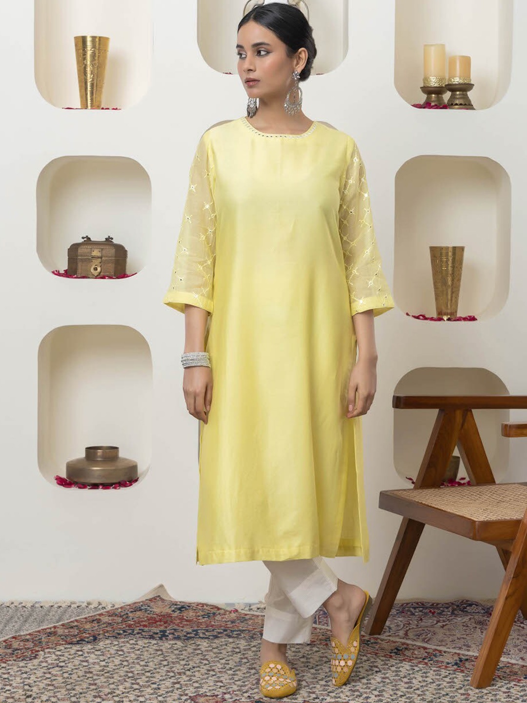 

SMRITI GUPTA Round Neck Chanderi Silk Kurta, Yellow