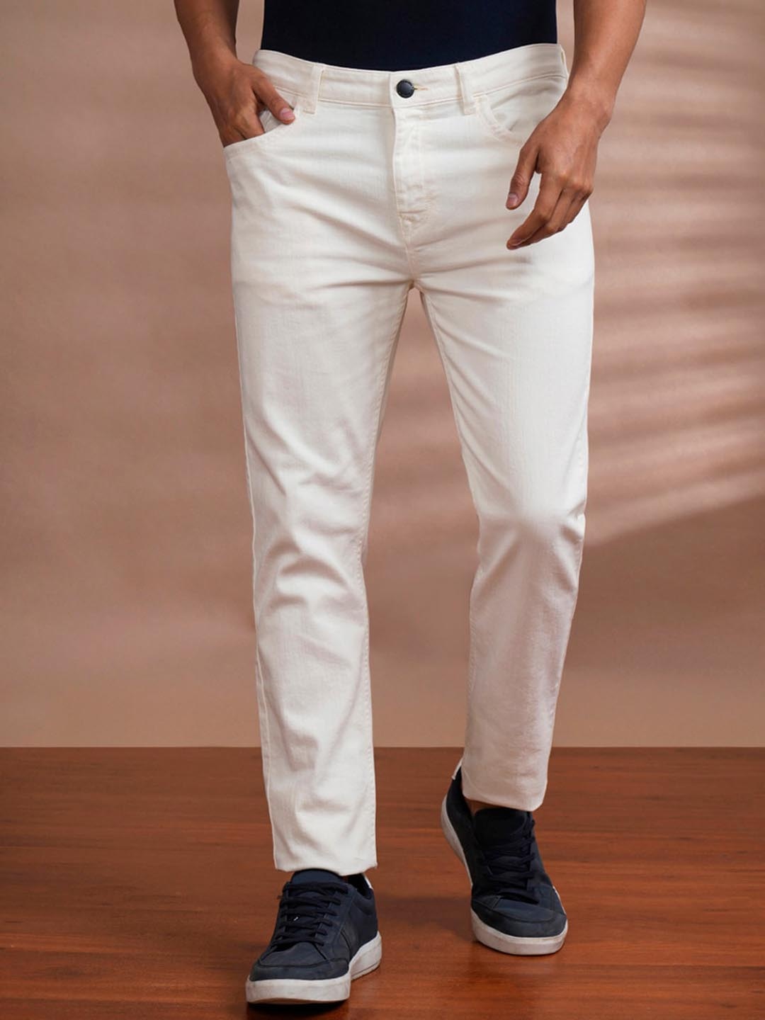 

Crocodile Men Jean Slim Fit Clean Look Light Shade Cotton Jeans, White