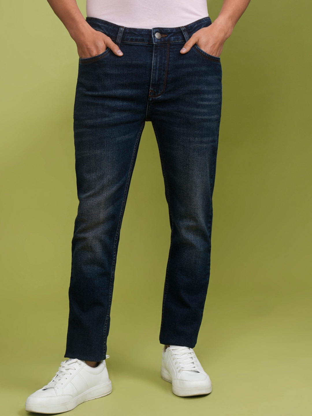 

Crocodile Men Jean Slim Fit Clean Look Light Fade Cotton Jeans, Blue