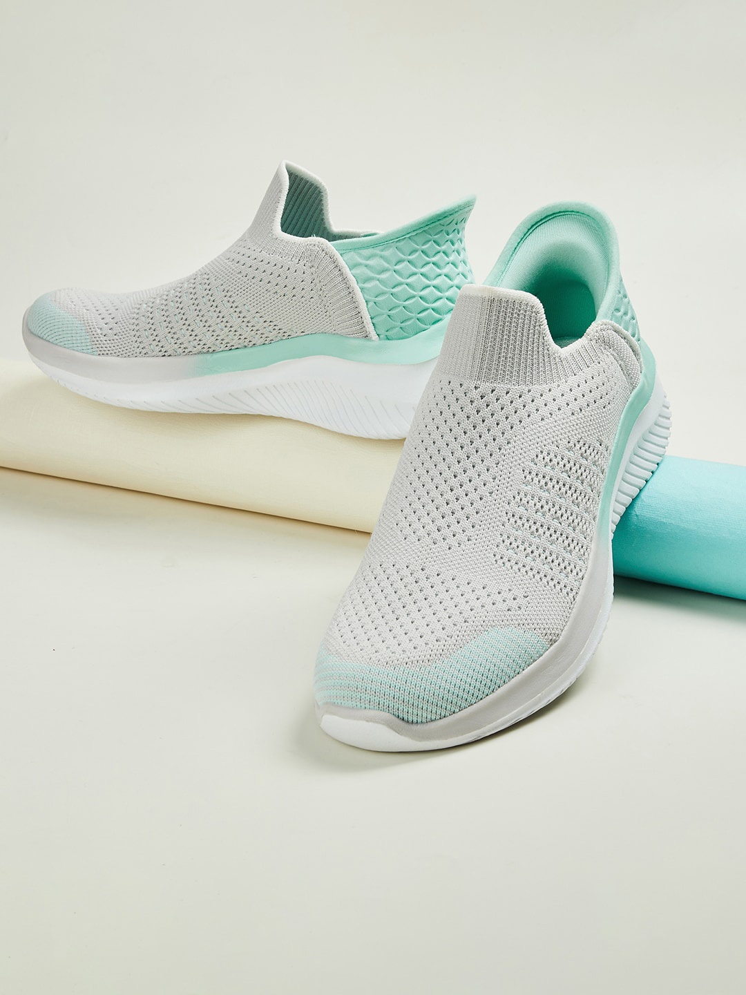 

Ginger by Lifestyle Women Textured Slip-On Sneakers, Grey