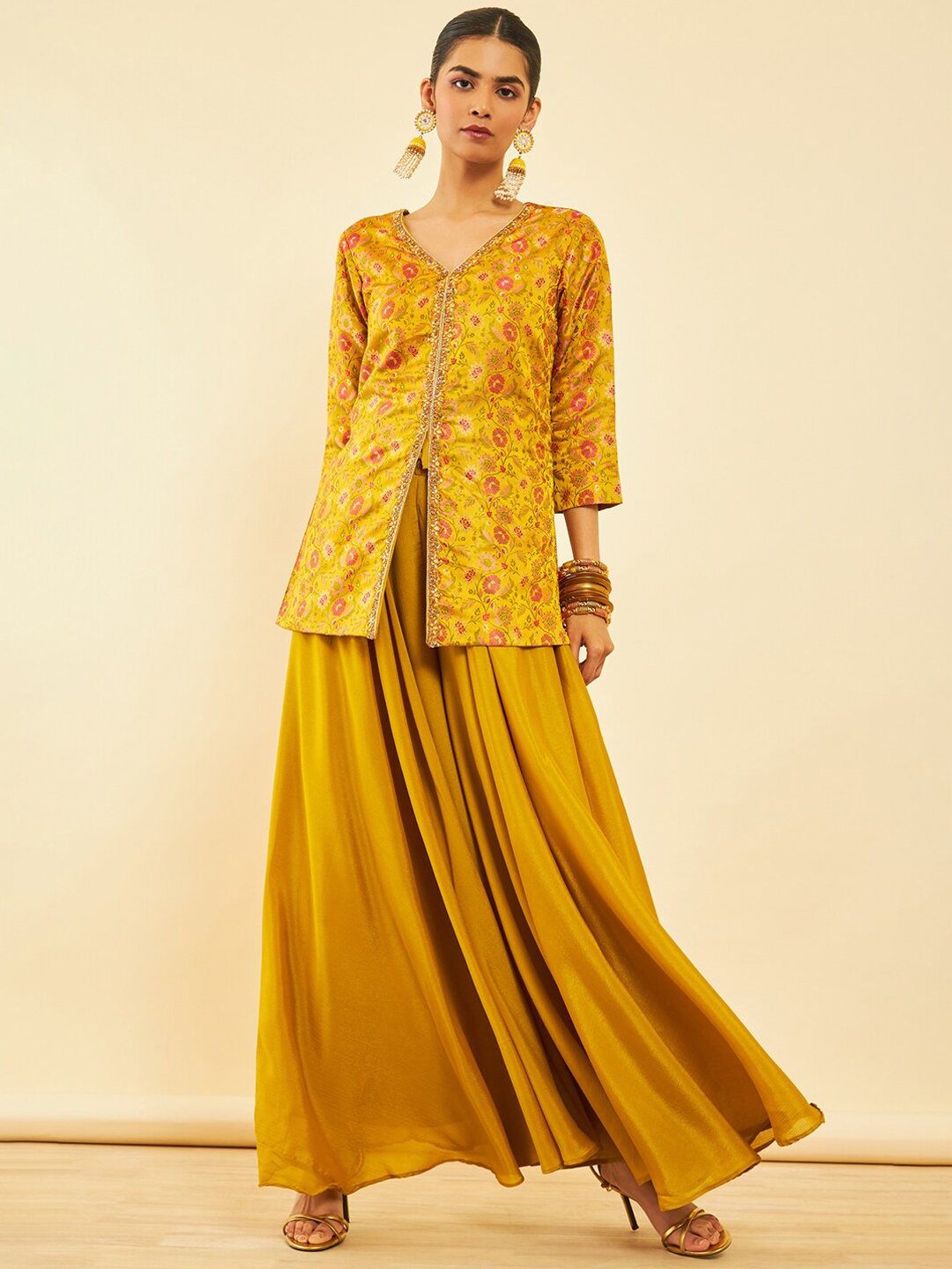 

Soch Ethnic Motifs Printed Regular Zardozi Kurti with Palazzos & Dupatta, Mustard