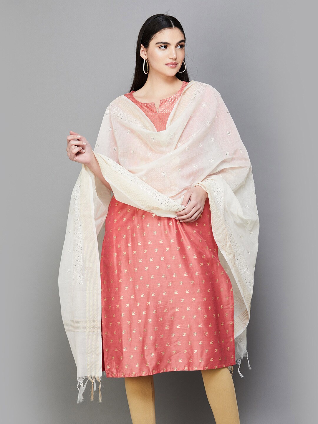 

Melange by Lifestyle Floral Embroidered Zari Dupatta, Beige
