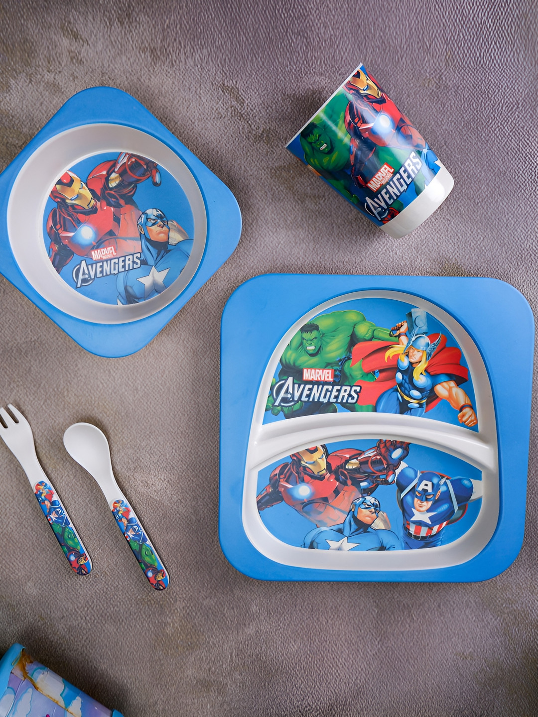 

THE BAMBOO CO Kids Navy Blue & Red 5 Pieces Avengers Printed Bamboo Matte Dinner Set
