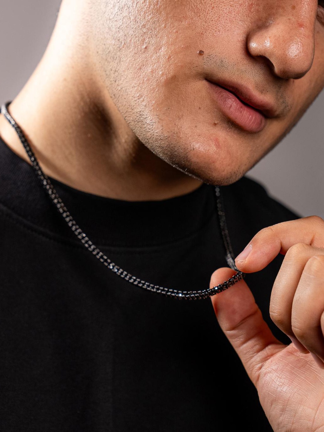 

Drip Project Men Brass Rhodium-Plated Stone Studded Minimal Chain, Silver